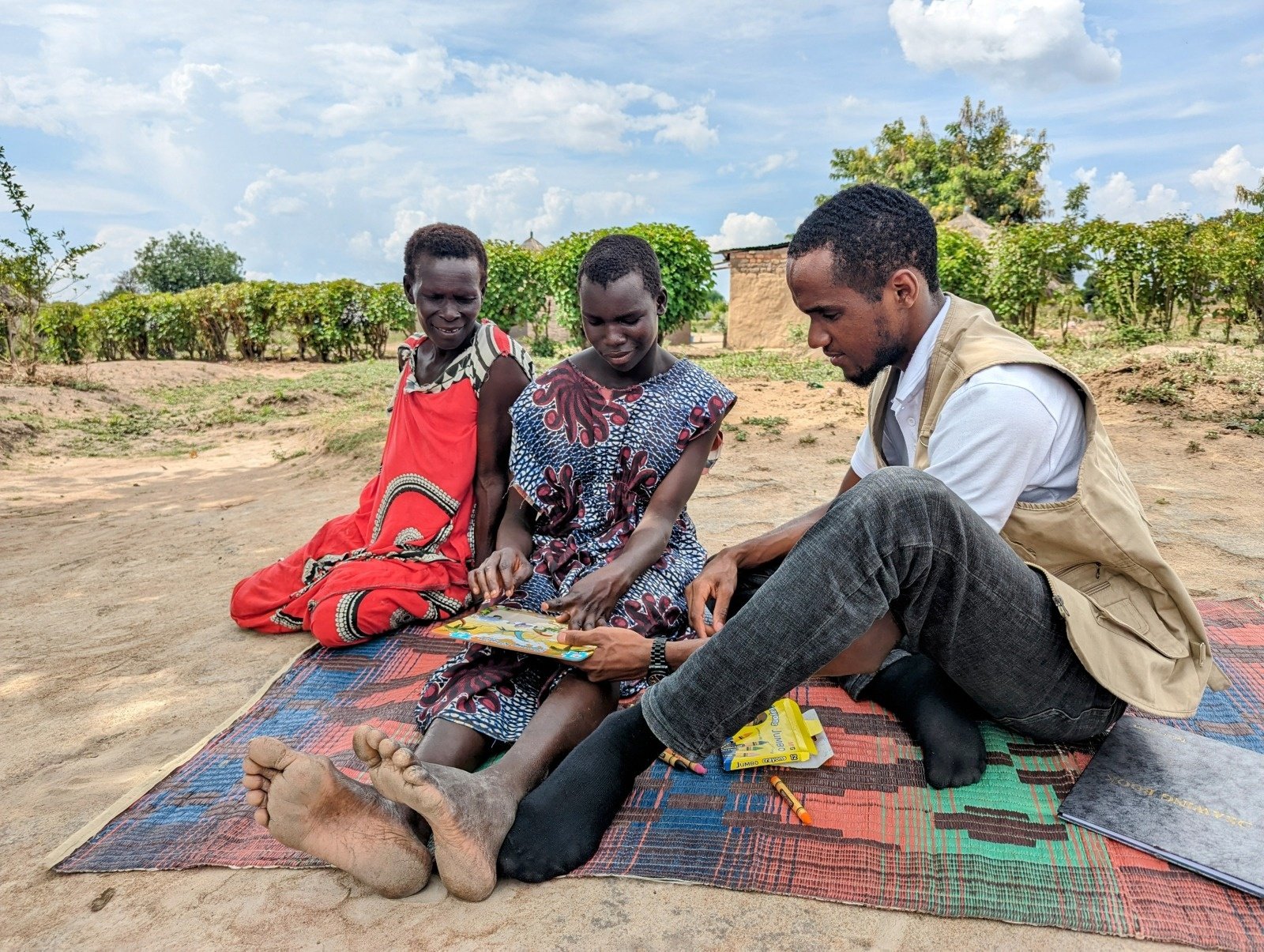 Education inclusive en Ouganda : Santina, un sourire face aux obstacles